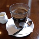 membuat kopi susu tubruk