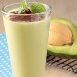 membuat jus alpukat susu