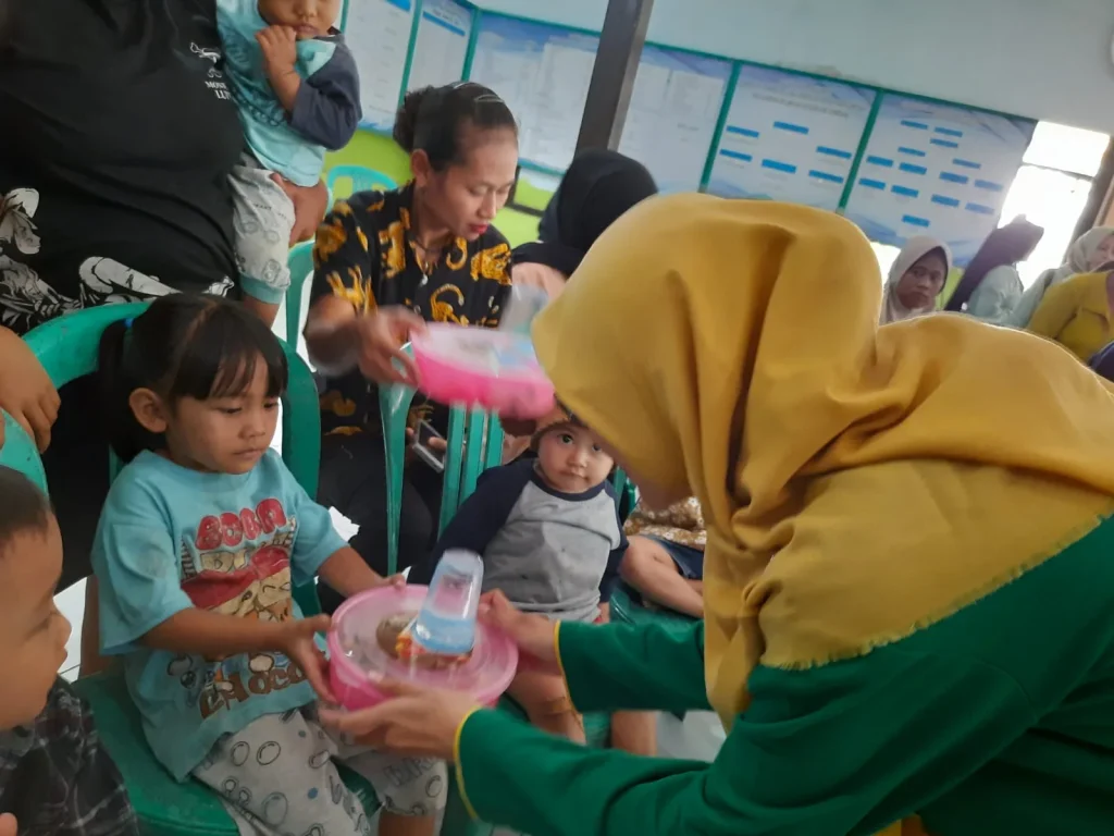 Monitoring distribusi makanan balita