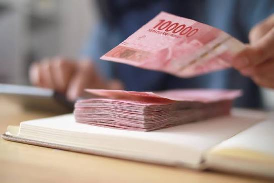 Sumber dana untuk usaha dari tabungan pribadi, keuntungan, dan pinjaman bisnis