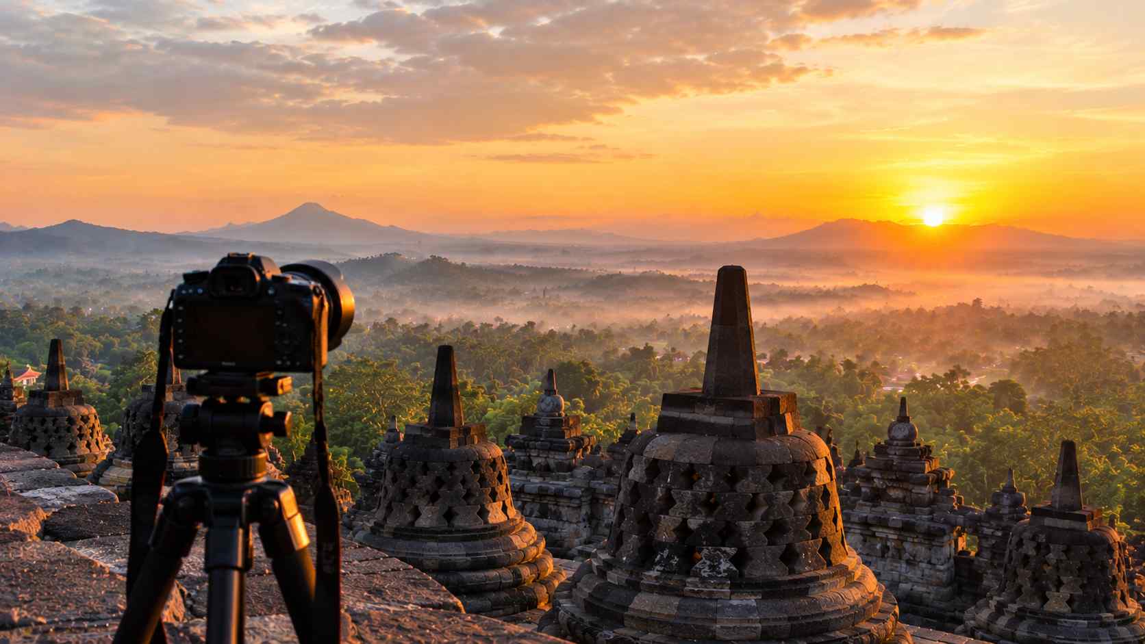 borobudur sunrise photography tips